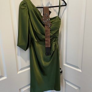 One should green cocktail dress with sparkle belt